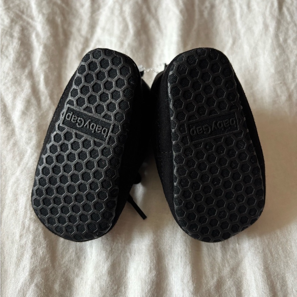 Gap Baby Booties and Slippers in Red, Black, and Cream - Picture 4 of 6